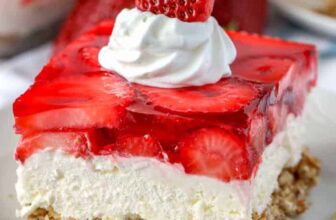Strawberry Pretzel Salad